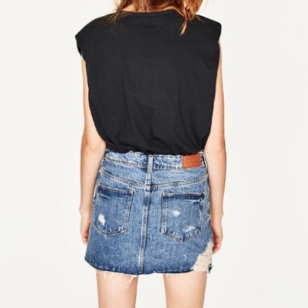 Zara Skirt Trafaluc Denim Blue Jean Distressed Ripped Mini Medium Wash Zipper M - Picture 3 of 10